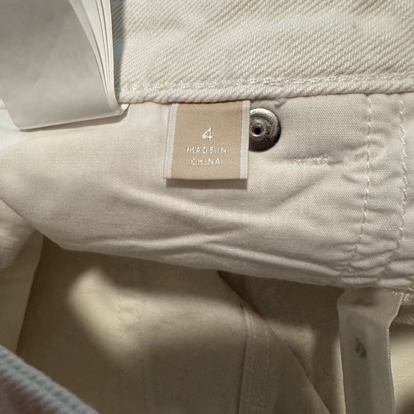 Michael Kors White Mini Skirt - Picture 4 of 7